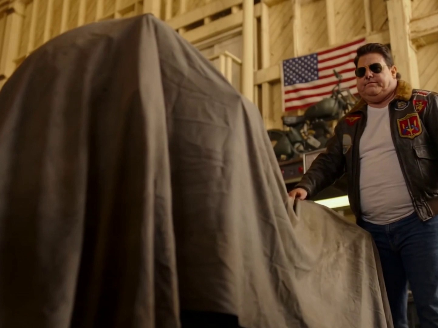 Top Bun Maverick - Top Gun parody